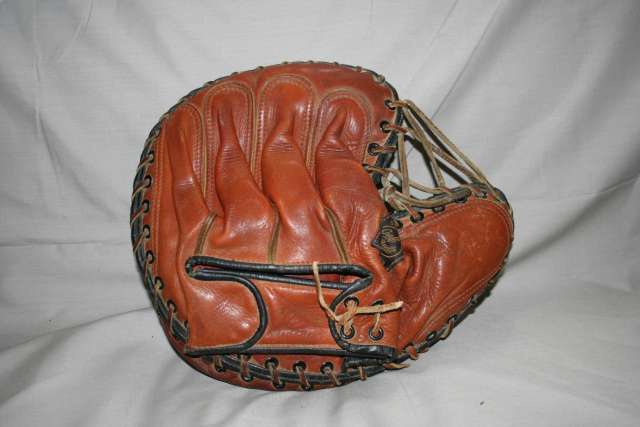 Mike Tresh Sonnett 10C Back